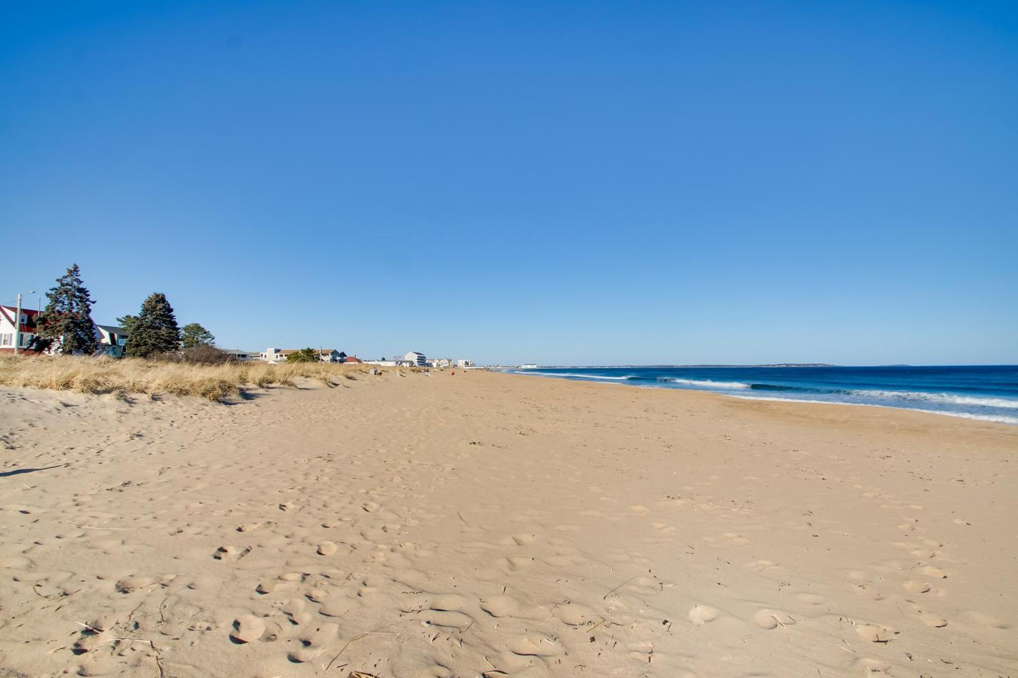 Beachfront Old Orchard Beach Condo With Balcony Exteriör bild