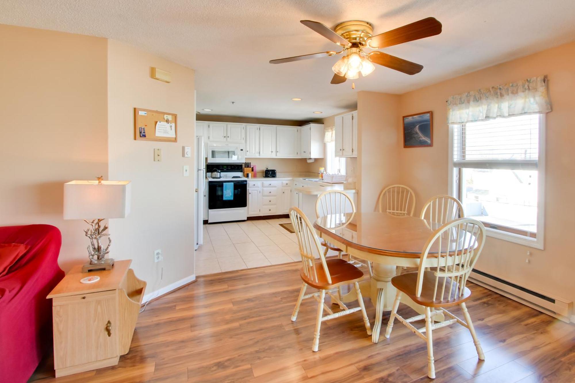 Beachfront Old Orchard Beach Condo With Balcony Exteriör bild